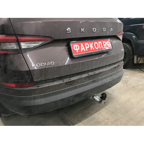 V069C GALIA Полностью оцинкованный фаркоп на Volkswagen Tiguan 2007-2016, Tiguan 2 2016-2024, Audi Q3 2011-2019, 2019-2025, SEAT Tarraco 2018-2024. Тип шара: C (горизонтальный съемный). Невидимый вырез бампера. Нагрузки: 2500/140 кг, масса фаркопа 16,2 кг