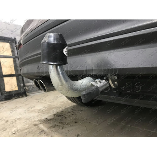 V069C GALIA Полностью оцинкованный фаркоп на Volkswagen Tiguan 2007-2016, Tiguan 2 2016-2024, Audi Q3 2011-2019, 2019-2025, SEAT Tarraco 2018-2024. Тип шара: C (горизонтальный съемный). Невидимый вырез бампера. Нагрузки: 2500/140 кг, масса фаркопа 16,2 кг