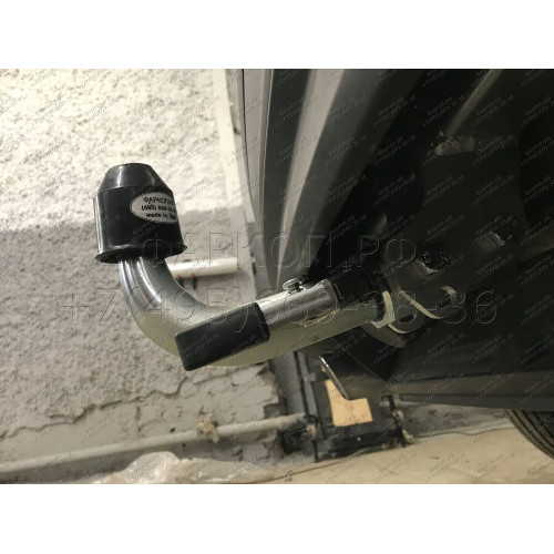 V069C GALIA Полностью оцинкованный фаркоп на Volkswagen Tiguan 2007-2016, Tiguan 2 2016-2024, Audi Q3 2011-2019, 2019-2025, SEAT Tarraco 2018-2024. Тип шара: C (горизонтальный съемный). Невидимый вырез бампера. Нагрузки: 2500/140 кг, масса фаркопа 16,2 кг