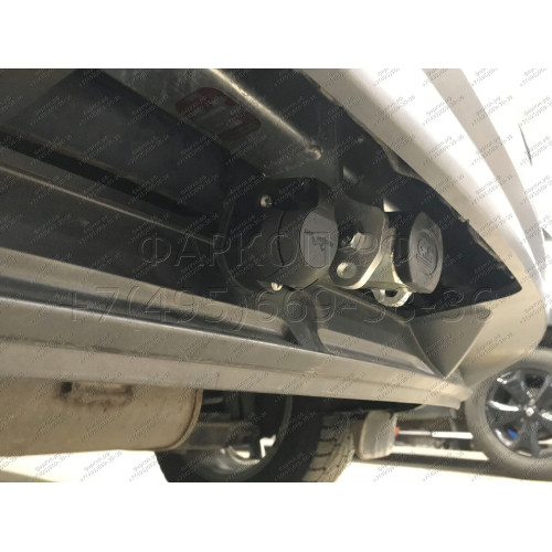 V069C GALIA Полностью оцинкованный фаркоп на Volkswagen Tiguan 2007-2016, Tiguan 2 2016-2024, Audi Q3 2011-2019, 2019-2025, SEAT Tarraco 2018-2024. Тип шара: C (горизонтальный съемный). Невидимый вырез бампера. Нагрузки: 2500/140 кг, масса фаркопа 16,2 кг