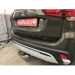 91312-A MOTODOR Фаркоп с оцинкованным шаром на Mitsubishi Outlander 2012-2019, 2019-2022. Вырез бампера по необходимости. Тип шара: A. Нагрузки: 1700/75 кг, масса фаркопа 23