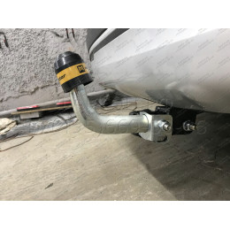91312-A MOTODOR Фаркоп с оцинкованным шаром на Mitsubishi Outlander 2012-2019, 2019-2022. Вырез бампера по необходимости. Тип шара: A. Нагрузки: 1700/75 кг, масса фаркопа 23