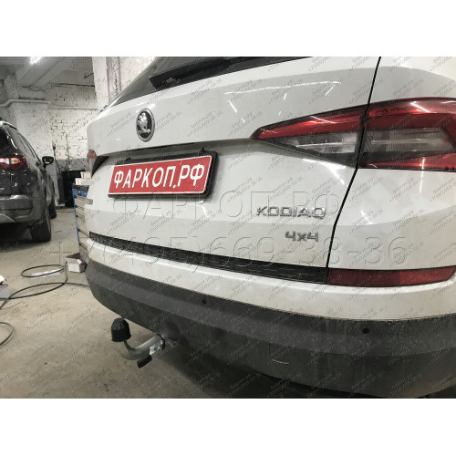V069C GALIA Полностью оцинкованный фаркоп на Volkswagen Tiguan 2007-2016, Tiguan 2 2016-2024, Audi Q3 2011-2019, 2019-2025, SEAT Tarraco 2018-2024. Тип шара: C (горизонтальный съемный). Невидимый вырез бампера. Нагрузки: 2500/140 кг, масса фаркопа 16,2 кг