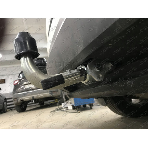 V069C GALIA Полностью оцинкованный фаркоп на Volkswagen Tiguan 2007-2016, Tiguan 2 2016-2024, Audi Q3 2011-2019, 2019-2025, SEAT Tarraco 2018-2024. Тип шара: C (горизонтальный съемный). Невидимый вырез бампера. Нагрузки: 2500/140 кг, масса фаркопа 16,2 кг