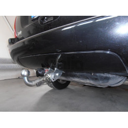 J002A GALIA Полностью оцинкованный фаркоп на Jeep Grand Cherokee WJ 1998-2004. Тип шара: A. Невидимый вырез бампера. Нагрузки: 3500/140 кг, масса фаркопа 20,62 кг