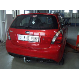K033C GALIA Полностью оцинкованный фаркоп на Kia Rio II хетчбек 5 дверей 2005-2011. Фаркоп закрывает противотуманную фару. Тип шара: C (горизонтальный съе
