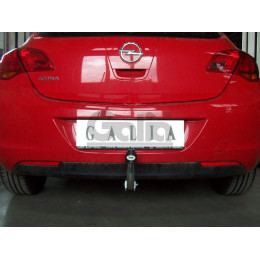 O058C GALIA Полностью оцинкованный фаркоп на Opel Astra J хетчбек 5 дверей 2009-2015. Подрозетник убирается за бампер. Тип шара: C (горизонтальный съемный). 