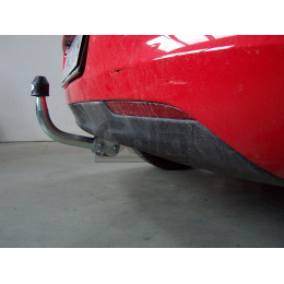 O058C GALIA Полностью оцинкованный фаркоп на Opel Astra J хетчбек 5 дверей 2009-2015. Подрозетник убирается за бампер. Тип шара: C (горизонтальный съемный). 