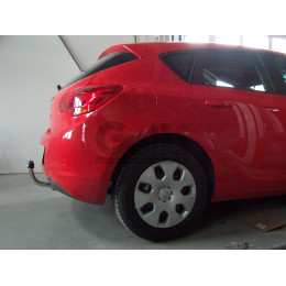 O058C GALIA Полностью оцинкованный фаркоп на Opel Astra J хетчбек 5 дверей 2009-2015. Подрозетник убирается за бампер. Тип шара: C (горизонтальный съемный). 