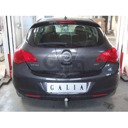 O058C GALIA Полностью оцинкованный фаркоп на Opel Astra J хетчбек 5 дверей 2009-2015. Подрозетник убирается за бампер. Тип шара: C (горизонтальный съемный). 