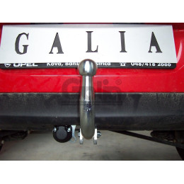 O058C GALIA Полностью оцинкованный фаркоп на Opel Astra J хетчбек 5 дверей 2009-2015. Подрозетник убирается за бампер. Тип шара: C (горизонтальный съемный). 