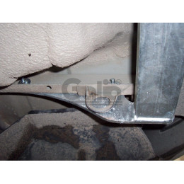 R083A GALIA Полностью оцинкованный фаркоп на Renault Symbol седан 2000-2008, 2008-2012. Тип шара: A. Установка без снятия и выреза бампера. Нагрузки: 1150/75 кг, масса