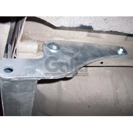 R083A GALIA Полностью оцинкованный фаркоп на Renault Symbol седан 2000-2008, 2008-2012. Тип шара: A. Установка без снятия и выреза бампера. Нагрузки: 1150/75 кг, масса