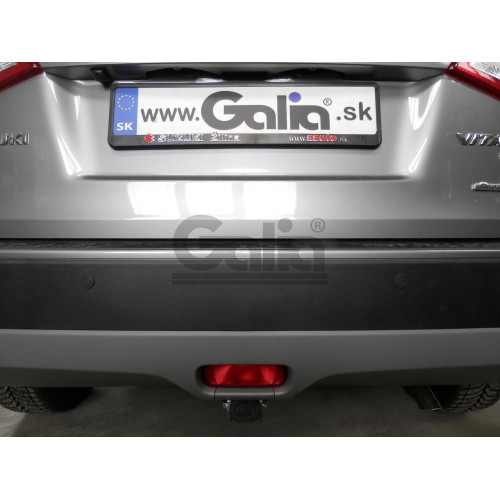 S112C GALIA Полностью оцинкованный фаркоп на Suzuki Vitara 2015-2018, 2018-, Suzuki SX4 S-Cross 2013-2021, 2021- 2WD/4WD. Тип шара: C (горизонтальный съемный), установленный крюк закрывает противотуманный фонарь. Невидимый вырез бампера. Нагрузки: 1600/75