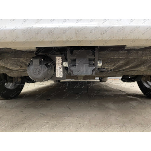 T-205 STEINHOF Фаркоп на Toyota Sienna, в т.ч.4x4 2011-2018 без подрезки бампера. Тип шара: AH (горизонтальное быстросъемное крепление шара на ключе). Нагрузки: 1800/75 кг, масса фаркопа 26,7 кг (без электрики в комплекте)