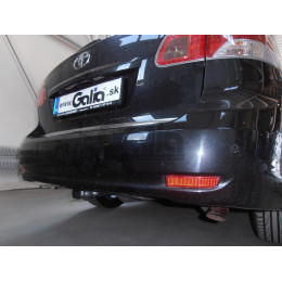 T059C GALIA Полностью оцинкованный фаркоп на Toyota Avensis седан/универсал 2009-2018. Подрозетник убирается за бампер. Тип шара: C (горизонтальный съемный)