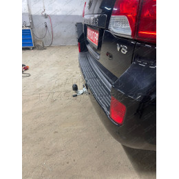 T070C GALIA Полностью оцинкованный фаркоп на Toyota Land Cruiser 200 2008-2021, Lexus LX 2008-2021. Тип шара: C (горизонтальный съемный). Невидимый вырез бампера. Нагрузк