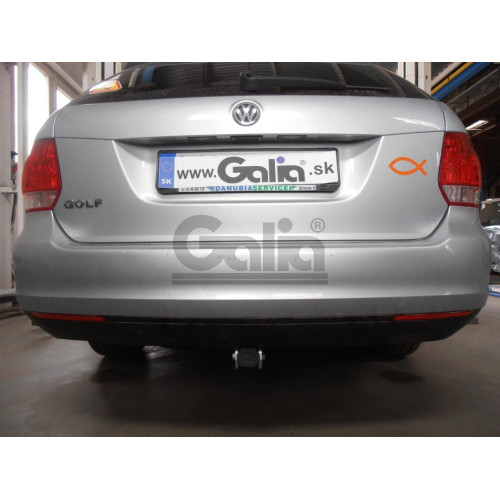 V066C GALIA Полностью оцинкованный фаркоп на Volksawgen Jetta 2005-2010, Volkswagen Golf V универсал 2007-2008, Golf VI универсал 2008-2013. Подрозетник убирается за бампер. Тип шара: C (горизонтальный съемный). Невидимый вырез бампера. Нагрузки: 1600/75 