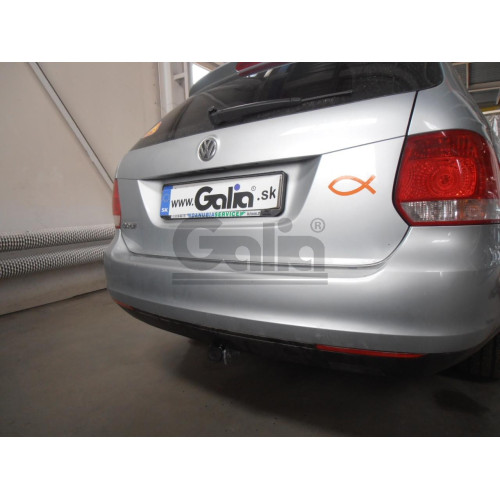 V066C GALIA Полностью оцинкованный фаркоп на Volksawgen Jetta 2005-2010, Volkswagen Golf V универсал 2007-2008, Golf VI универсал 2008-2013. Подрозетник убирается за бампер. Тип шара: C (горизонтальный съемный). Невидимый вырез бампера. Нагрузки: 1600/75 