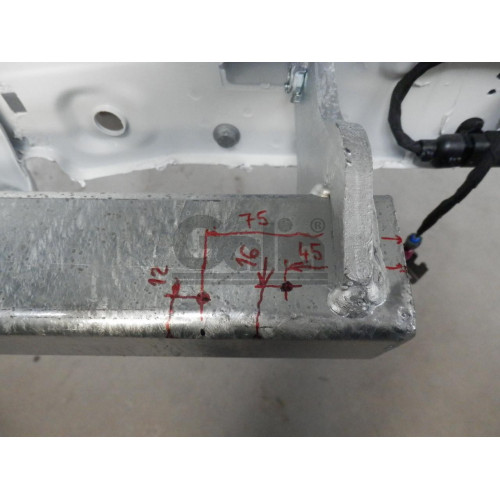 V069C GALIA Полностью оцинкованный фаркоп на Volkswagen Tiguan 2007-2016, Tiguan 2 2016-2024, Audi Q3 2011-2019, 2019-2025, SEAT Tarraco 2018-2024. Тип шара: C (горизонтальный съемный). Невидимый вырез бампера. Нагрузки: 2500/140 кг, масса фаркопа 16,2 кг