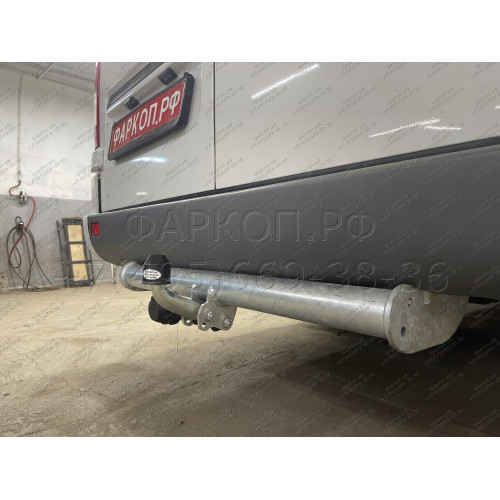 V069C GALIA Полностью оцинкованный фаркоп на Volkswagen Tiguan 2007-2016, Tiguan 2 2016-2024, Audi Q3 2011-2019, 2019-2025, SEAT Tarraco 2018-2024. Тип шара: C (горизонтальный съемный). Невидимый вырез бампера. Нагрузки: 2500/140 кг, масса фаркопа 16,2 кг