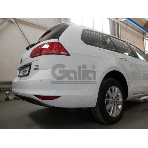 V073C GALIA Полностью оцинкованный фаркоп на Volkswagen Golf VII универсал 2WD/4WD 2013-2019. Тип шара: C (горизонтальный съемный). Без выреза бампера. Нагрузки: 2000/100 кг, масса фаркопа 13,47 кг