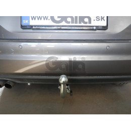 V075A GALIA Полностью оцинкованный фаркоп на Volkswagen Golf VII Sportsvan дорестайлинг 2014-2018. Подрозетник убирается за бампер. Тип шара: A. Невидимый вырез ба