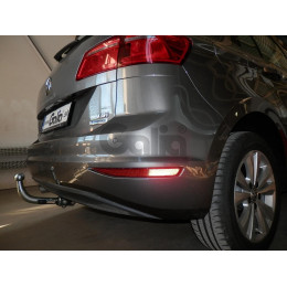 V075A GALIA Полностью оцинкованный фаркоп на Volkswagen Golf VII Sportsvan дорестайлинг 2014-2018. Подрозетник убирается за бампер. Тип шара: A. Невидимый вырез ба