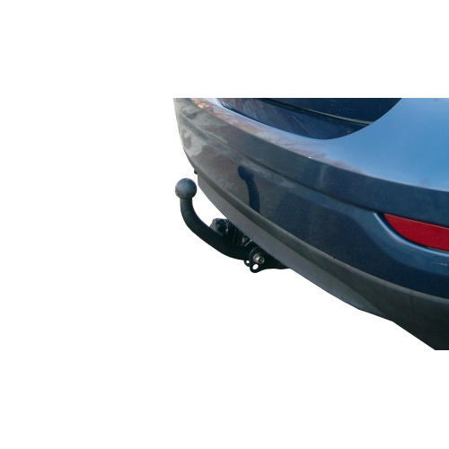 9020 Трейлер Фаркоп для Renault Fluence 2009-2015. Требуется подрезка бампера. Тип шара: A. Нагрузки: 950/50 кг, масса фаркопа 18,3 кг (без электрики в комплекте)