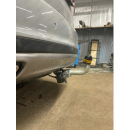 90908-A MOTODOR Фаркоп с оцинкованным шаром на Hyundai Santa Fe 2012-2018, Hyundai Grand Santa Fe 2014-2018, Kia Sorento 2012-2020, кроме Prime. Необходима подрезка бампера. Тип шара: A. На