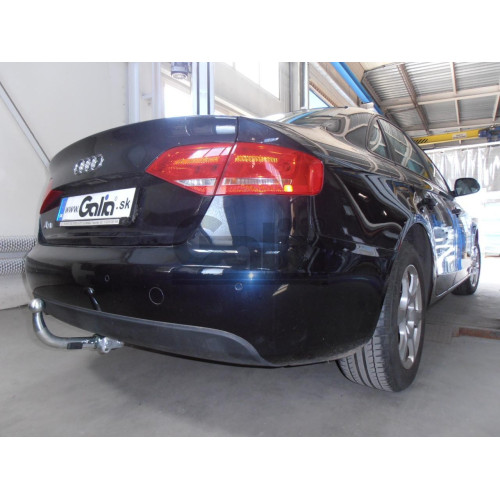 A047A GALIA Полностью оцинкованный фаркоп на Audi A4 B8 седан/универсал 2007-2015, Audi A4 Allroad 2009-2016, Audi A5 Sportback 2008-2016. Подрозетник убирается за бампер. Тип шара: A. Невидимый вырез бампера. Нагрузки: 2200/90 кг, масса фаркопа 17,72 кг