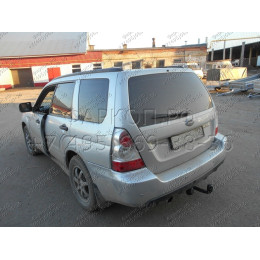 SU 06 AVTOS Фаркоп на Subaru Forester 1997-2008 без подрезки бампера. Тип шара: A. Нагрузки: 1500/75 кг, масса фаркопа 18,5 кг (без электрики в комплекте)
