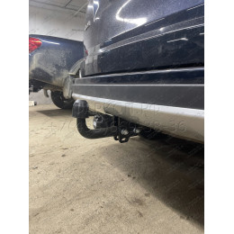 F.5711.001 BERG Фаркоп на Toyota RAV4 2013-2019. Требуется подрезка бампера. Тип шара: A. Нагрузки: 1200/75 кг, масса фаркопа 22 кг (без электрики в комплекте)