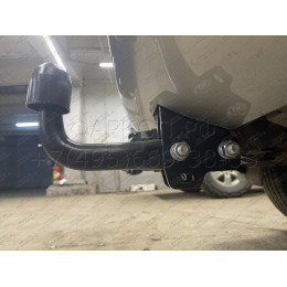 F.5711.001 BERG Фаркоп на Toyota RAV4 2013-2019. Требуется подрезка бампера. Тип шара: A. Нагрузки: 1200/75 кг, масса фаркопа 22 кг (без электрики в комплекте)