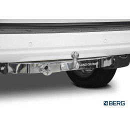 F.5713.003 BERG Фаркоп с нержавеющей накладкой на Toyota Land Cruiser 200 (кроме Executive, TRD) 2007-2021, Lexus LX 2007-2022 без снятия и подрезки бампера. Тип шара: F. Нагрузки: 