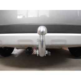 F109C GALIA Полностью оцинкованный фаркоп на Suzuki SX4 хетчбек 5 дверей 2006-2013 2WD/4WD, FIAT Sedici 2006-2014. Тип шара: C (горизонтальный съемный). Невидимый вырез б
