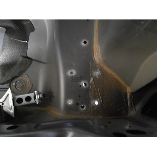 F109C GALIA Полностью оцинкованный фаркоп на Suzuki SX4 хетчбек 5 дверей 2006-2013 2WD/4WD, FIAT Sedici 2006-2014. Тип шара: C (горизонтальный съемный). Невидимый вырез бампера. Нагрузки: 1200/70 кг, масса фаркопа 18,67 кг