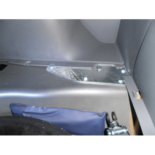 F109C GALIA Полностью оцинкованный фаркоп на Suzuki SX4 хетчбек 5 дверей 2006-2013 2WD/4WD, FIAT Sedici 2006-2014. Тип шара: C (горизонтальный съемный). Невидимый вырез бампера. Нагрузки: 1200/70 кг, масса фаркопа 18,67 кг