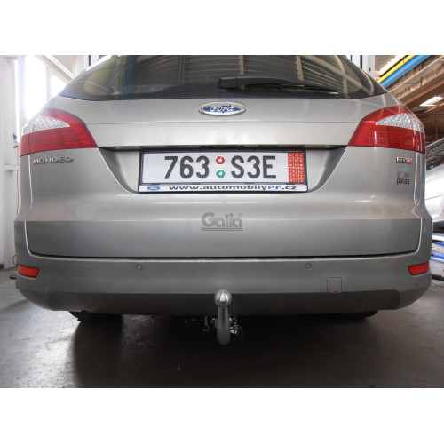 F115C GALIA Полностью оцинкованный фаркоп на Ford Mondeo седан/универсал 2007-2014. Подрозетник убирается за бампер. Тип шара: C (горизонтальный съемный). Невидимый вырез бампера. Нагрузки: 2000/80 кг, масса фаркопа 17,17 кг