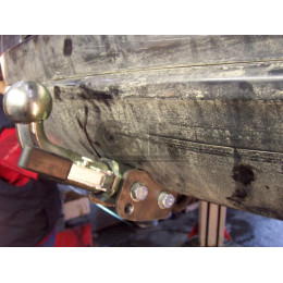 H078C GALIA Полностью оцинкованный фаркоп на Honda Accord седан/универсал 2008-2012. Тип шара: C (горизонтальный съемный). Невидимый вырез бампера. Нагрузк