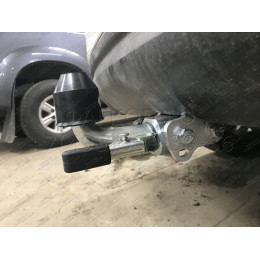 S106C GALIA Полностью оцинкованный фаркоп на Subaru Forester 2013-2018. Тип шара: C (горизонтальный съемный). Невидимый вырез бампера. Нагрузки: 2200/90 кг, масса