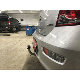 C066A GALIA Полностью оцинкованный фаркоп на Chevrolet Cruze седан/хетчбек 2009-2016. Подрозетник убирается за бампер. Тип шара: A. Невидимый вырез бампера. 