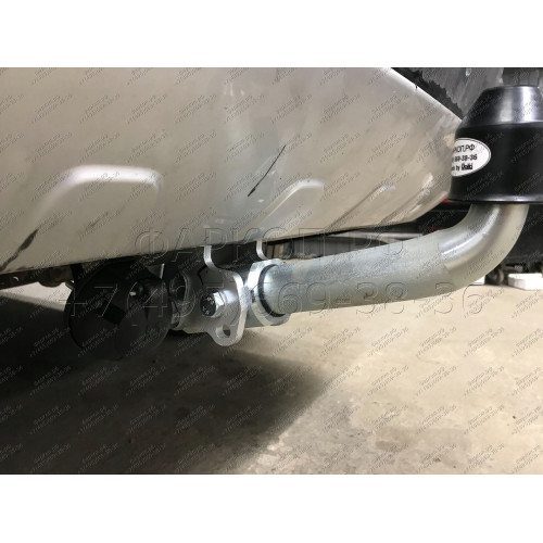 V057C GALIA Полностью оцинкованный фаркоп на Volvo XC90 2003-2015. Подрозетник убирается за бампер. Тип шара: C (горизонтальный съемный). Невидимый вырез бампера. Нагрузки: 2250/90 кг, масса фаркопа 17,27 кг