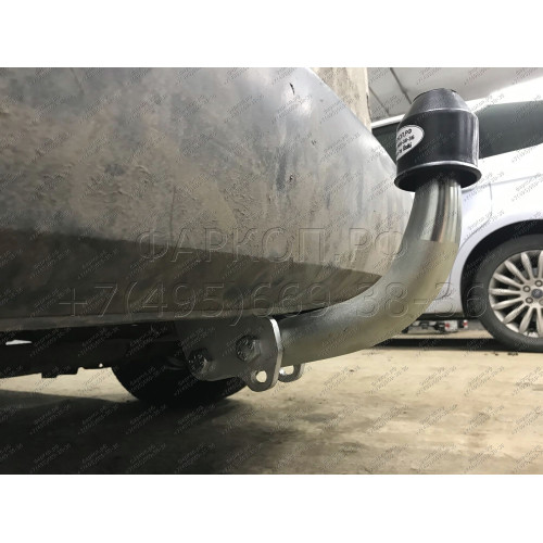 V067A GALIA Полностью оцинкованный фаркоп на Volkswagen Caddy 2004-2020, включая Maxi, включая 4WD. Подрозетник убирается за бампер. Тип шара: A. Установка без выреза бампера. Нагрузки: 1650/80 кг, масса фаркопа 15,02 кг