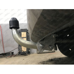 V067A GALIA Полностью оцинкованный фаркоп на Volkswagen Caddy 2004-2020, включая Maxi, включая 4WD. Подрозетник убирается за бампер. Тип шара: A. Установка без вы