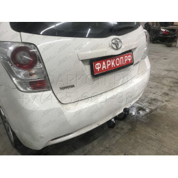 3069-A ORIS Фаркоп на Toyota Verso универсал 2009-2018 без выреза в бампере. Тип шара: A. Нагрузки: 1200/50 кг, масса фаркопа 17,1 кг (без электрики в комплекте)