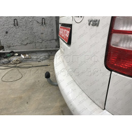 V067A GALIA Полностью оцинкованный фаркоп на Volkswagen Caddy 2004-2020, включая Maxi, включая 4WD. Подрозетник убирается за бампер. Тип шара: A. Установка без вы