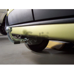 R081A GALIA Полностью оцинкованный фаркоп на Renault Kangoo 1998-2010, кроме 4x4, кроме Long. Тип шара: A. Установка без снятия и выреза бампера. Нагрузки: 1350/75 кг,