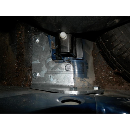 S057C GALIA Полностью оцинкованный фаркоп на Suzuki Liana хетчбек 2WD/4WD 2001-2007. Тип шара: C (горизонтальный съемный). Без выреза бампера. Нагрузки: 1300/75 кг, масса фаркопа 17,36 кг