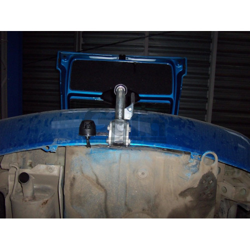 S090A GALIA Полностью оцинкованный фаркоп на Skoda Praktik 2006-2015, Roomster 2006-2015, включая Scout, с 06/2010-2015 требуется электрика с блоком согласования. Тип шара: A. Требуется вырез в бампере. Нагрузки: 1200/50 кг, масса фаркопа 13,62 кг